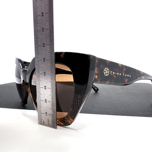 Trina Turk Sunglasses XSF 486U Venturablack 54()21-135 main image 10